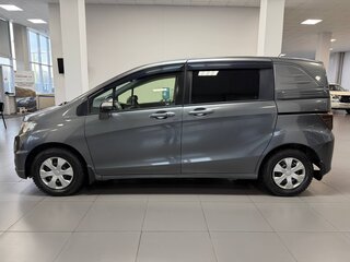 2012 Honda Freed Spike I Рестайлинг, серый, 1030000 рублей, вид 2