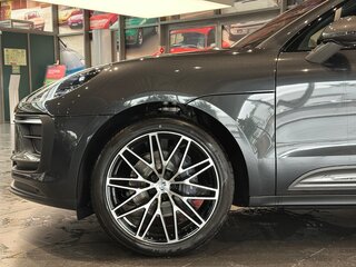 2026 Porsche Macan I Рестайлинг 2, серый, 13900000 рублей, вид 4