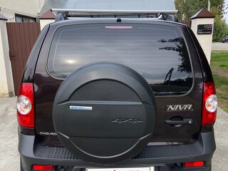 2012 Chevrolet Niva I Рестайлинг, коричневый, 1050000 рублей, вид 3