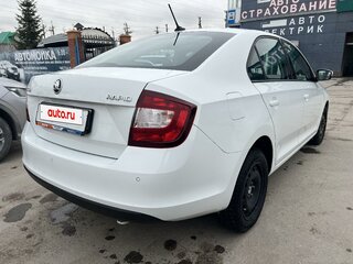 2019 Skoda Rapid I Рестайлинг, белый, 1340000 рублей, вид 3