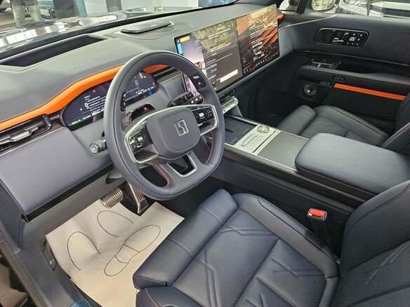 2025 Zeekr 9X 70 kWh, чёрный, 14990000 рублей - вид 6