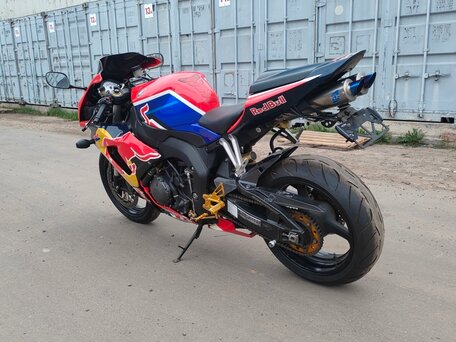 2007 Honda CBR 1000 RR/RA Fireblade, красный, 699000 рублей, вид 3