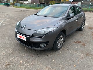 2013 Renault Megane III Рестайлинг, серый, 700000 рублей, вид 1