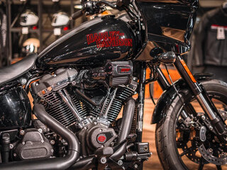 2025 Harley-Davidson Low Rider ST, чёрный, 3390000 рублей, вид 3