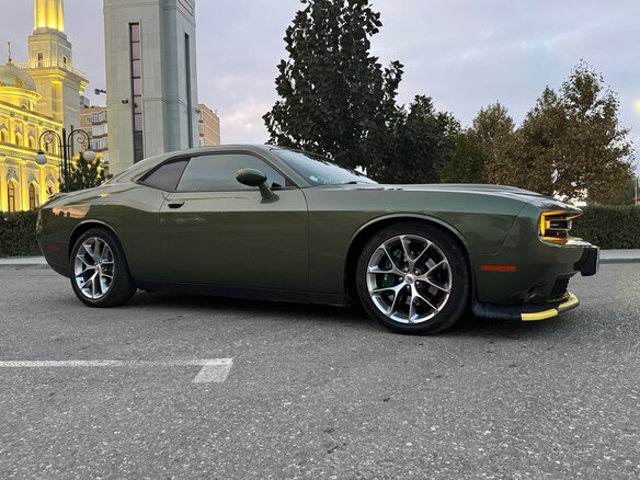 2021 Dodge Challenger III Рестайлинг 2, зелёный, 2150000 рублей - вид 5