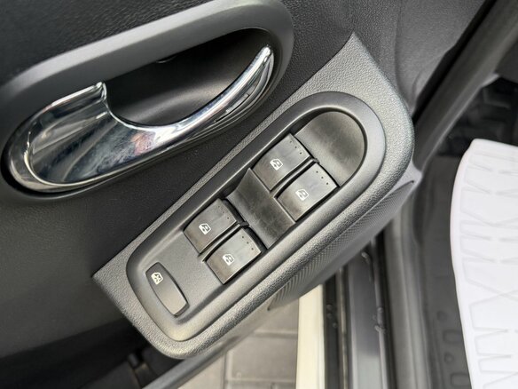 2014 Nissan Terrano III (D10), чёрный, 990000 рублей - вид 18