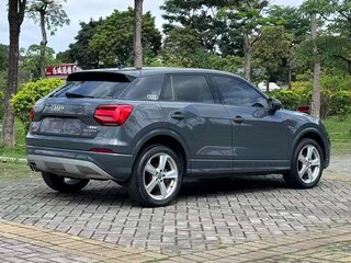 2021 Audi Q2 L I, серый, 1564000 рублей, вид 4