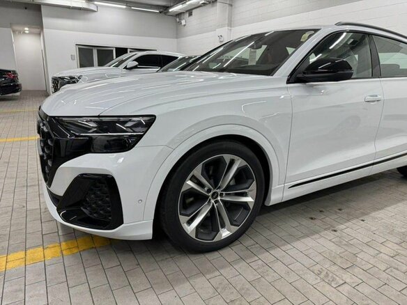 2026 Audi Q8 50 TDI I (4M) Рестайлинг, белый, 15500000 рублей - вид 3