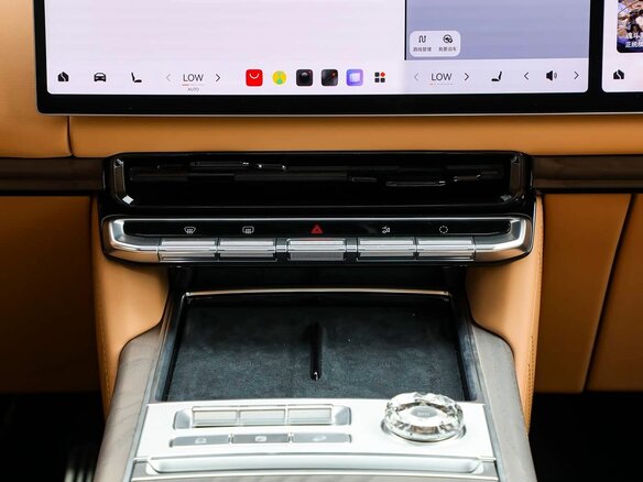 2026 Zeekr 9X 70 kWh, коричневый, 13770000 рублей - вид 13