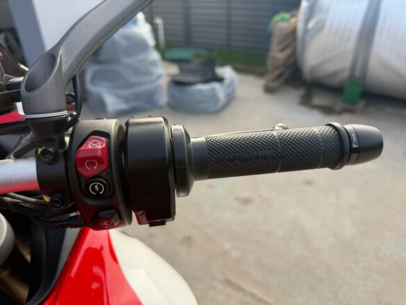 2022 Ducati Multistrada V4, красный, 1500000 рублей - вид 8