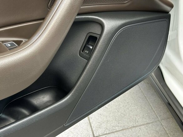 2012 Audi A6 allroad III (C7), белый - вид 28