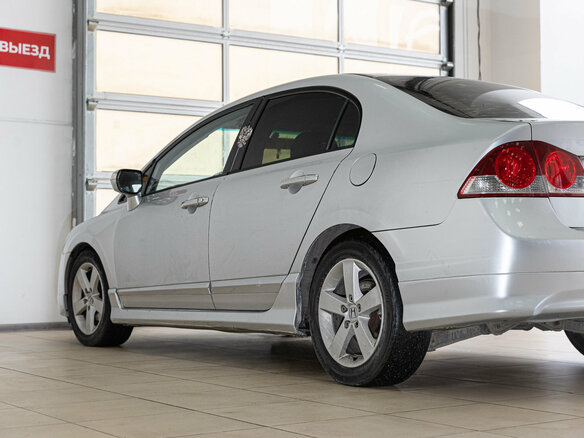 2006 Honda Civic VIII, серый, 500000 рублей - вид 12