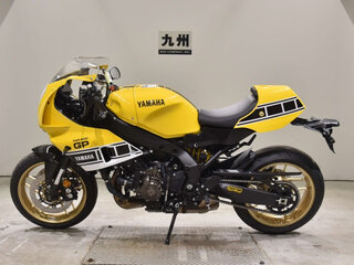 2026 Yamaha XSR900, золотистый, 1200000 рублей, вид 3