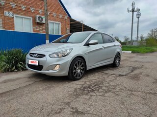 2012 Hyundai Solaris I, серебристый, 920000 рублей, вид 1