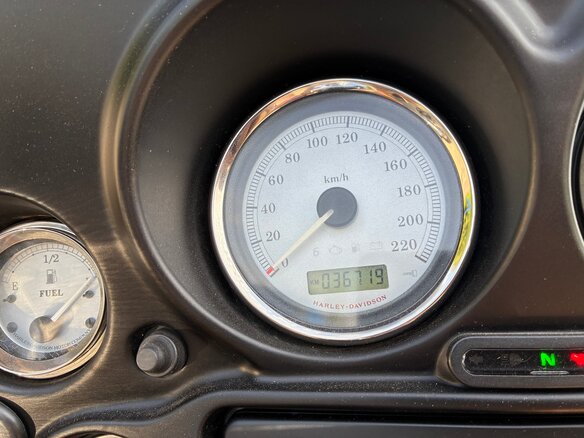 2008 Harley-Davidson Street Glide, оранжевый, 860000 рублей - вид 19