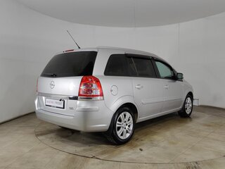 2012 Opel Zafira B Рестайлинг, серебристый, 725000 рублей, вид 5