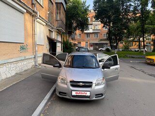 2008 Chevrolet Aveo I Рестайлинг, серебристый, 410000 рублей, вид 3