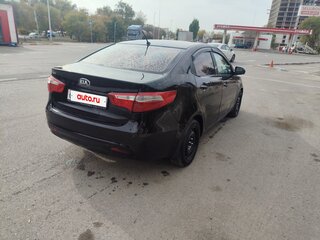 2013 Kia Rio 4-speed III, чёрный, 655000 рублей, вид 4
