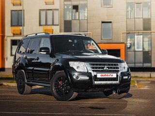 2014 Mitsubishi Pajero IV Рестайлинг 2, чёрный, 2999999 рублей, вид 1