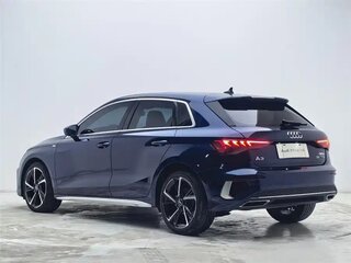 2023 Audi A3 Sportback 35 TFSI IV (8Y), синий, 1610005 рублей, вид 4