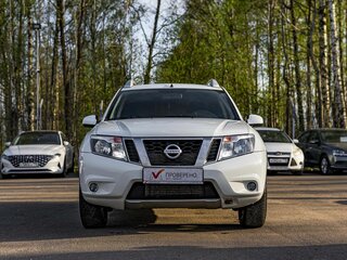 2015 Nissan Terrano III (D10), белый, 950000 рублей, вид 3