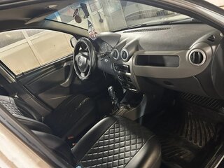 2011 Renault Sandero I, белый, 325000 рублей, вид 1