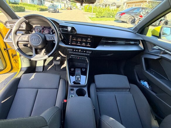 2021 Audi A3 35 TFSI IV (8Y), жёлтый, 3150000 рублей - вид 8