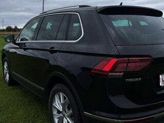 2019 Volkswagen Tiguan II, чёрный, 2920000 рублей, вид 5