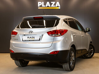 2014 Hyundai ix35 I Рестайлинг, серебристый, 1400000 рублей, вид 4
