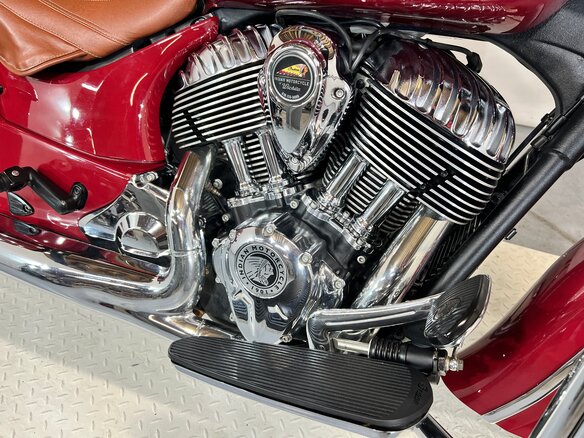 2014 Indian Chieftain, красный, 810000 рублей - вид 12