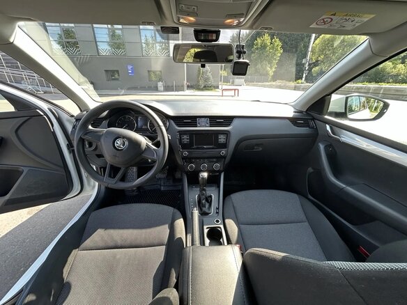 2016 Skoda Octavia III (A7), белый - вид 8
