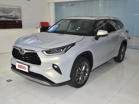 Toyota Highlander IV (XU70)