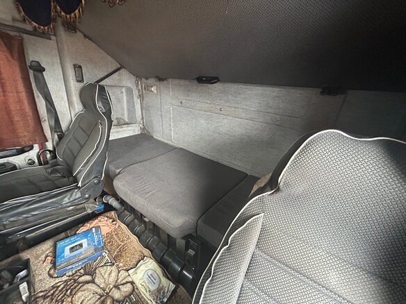 2012 МАЗ 5440, красный, 600000 рублей - вид 9