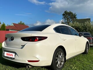 2019 Mazda 3 IV (BP), белый, 2100000 рублей, вид 5