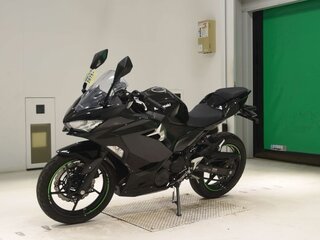 2020 Kawasaki Ninja 400, чёрный, 525000 рублей, вид 4