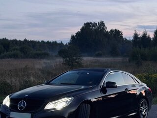 2015 Mercedes-Benz E-Класс 200 IV (W212, S212, C207) Рестайлинг, чёрный, 1800000 рублей, вид 1