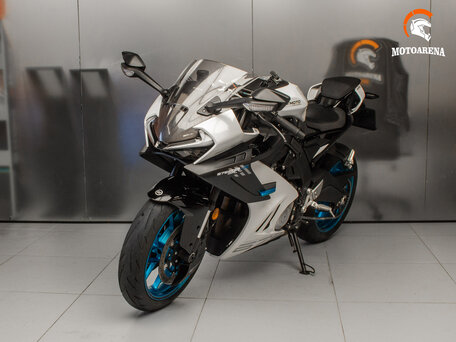 2025 CFMoto 675SR-R, белый, 761459 рублей, вид 3