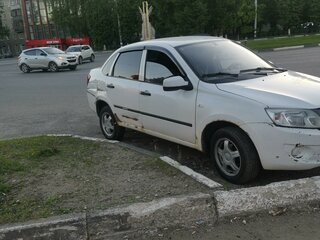 2012 Lada (ВАЗ) Granta I, белый, 225000 рублей, вид 3