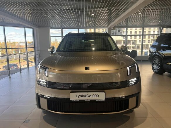 2026 Lynk & Co 900, золотистый, 8890000 рублей - вид 2