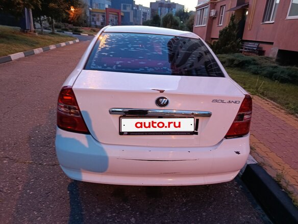 2011 Lifan Solano I (620), белый, 150000 рублей - вид 1