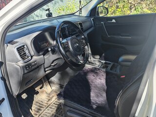 2018 Kia Sportage IV, белый, 1950000 рублей, вид 3