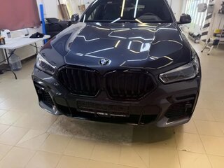 2021 BMW X6 40d III (G06), серый, 8290000 рублей, вид 3