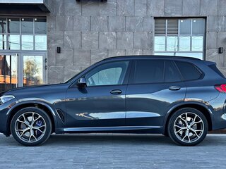 2020 BMW X5 40d IV (G05/G18), серый, 6850000 рублей, вид 2