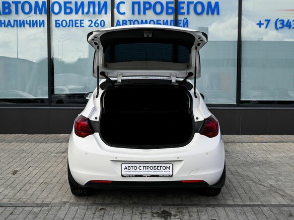 2011 Opel Astra J, белый - вид 20