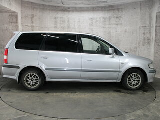 2001 Mitsubishi Space Wagon III, серый, 299000 рублей, вид 4