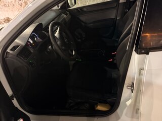 2015 Skoda Rapid I, жёлтый, 750000 рублей, вид 5