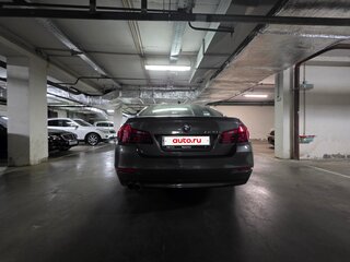2014 BMW 5 серии 528i xDrive VI (F10/F11/F07) Рестайлинг, серый, 2090000 рублей, вид 5