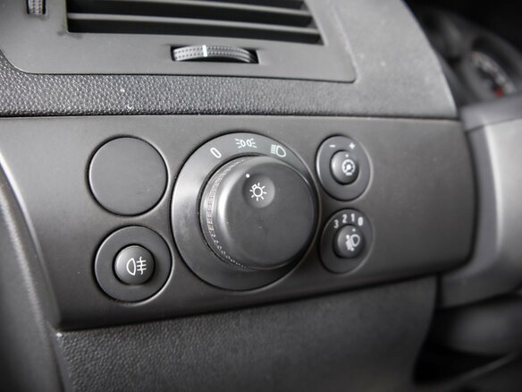 2010 Opel Astra H Рестайлинг, серебристый, 699000 рублей - вид 15