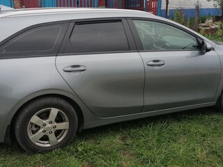 2019 Kia Ceed III, серебристый, 1780000 рублей, вид 3