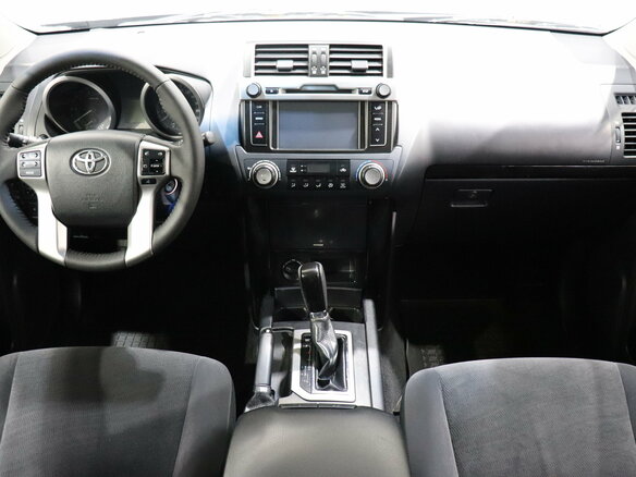2014 Toyota Land Cruiser Prado 4-speed 150 Series Рестайлинг 1, серый, 3180000 рублей - вид 13